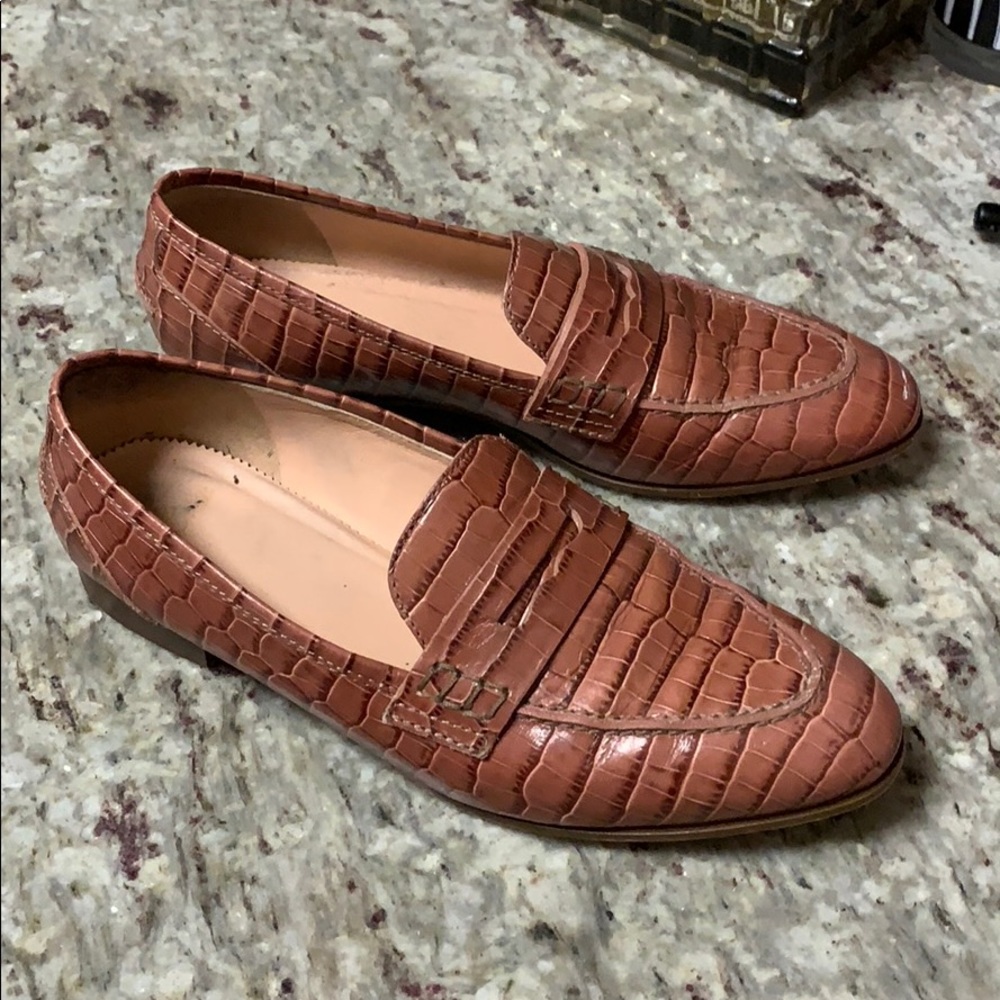Jcrew Leather Loafers. Pink croc. Real leather